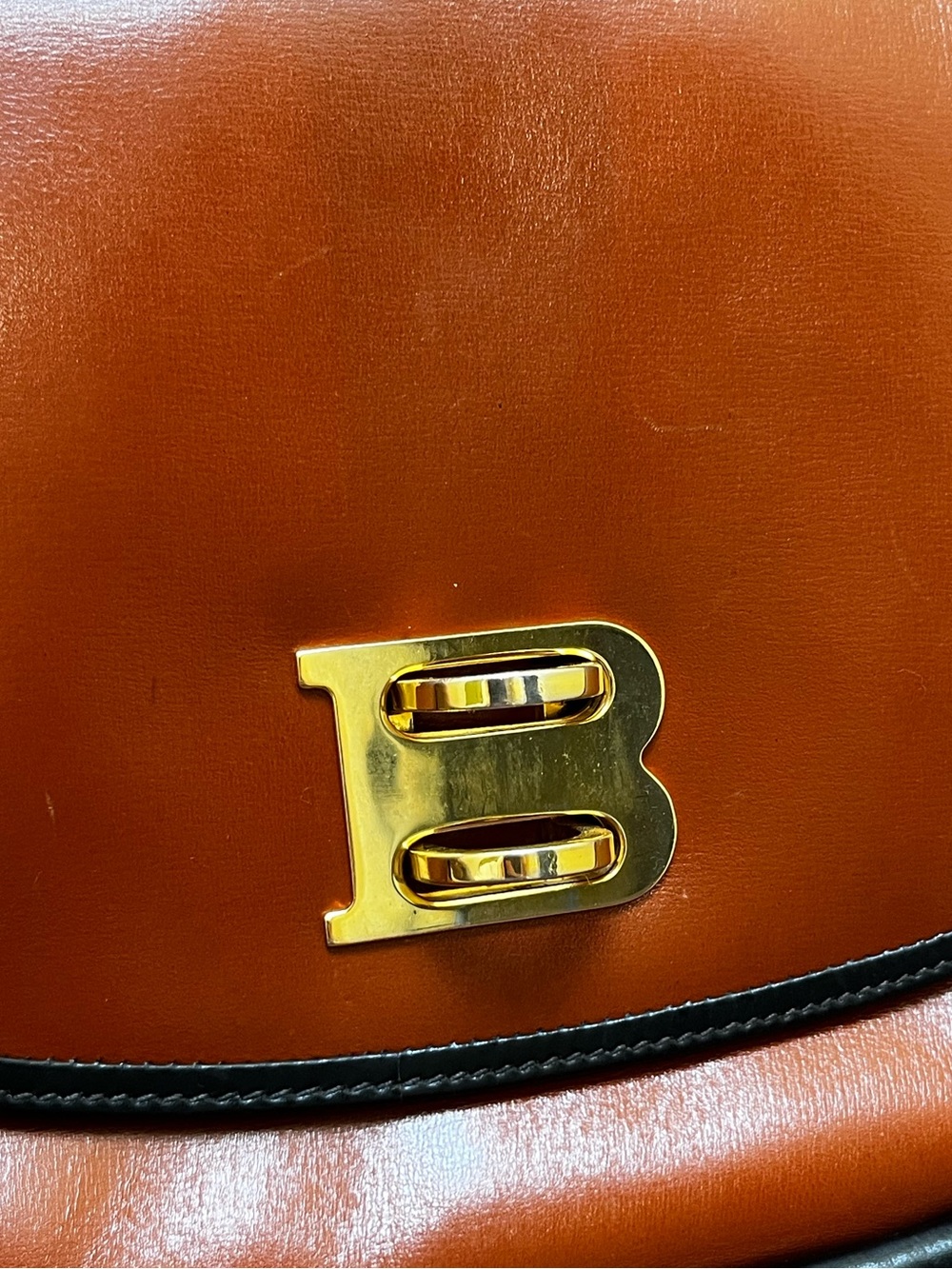 Bally Vintage 1980s Brown & Black Leather Top Handle Bag B Logo Clasp - Picture 13 of 16